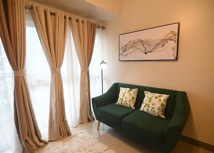 Aparthotel Kuya Awens Staycation Manila
