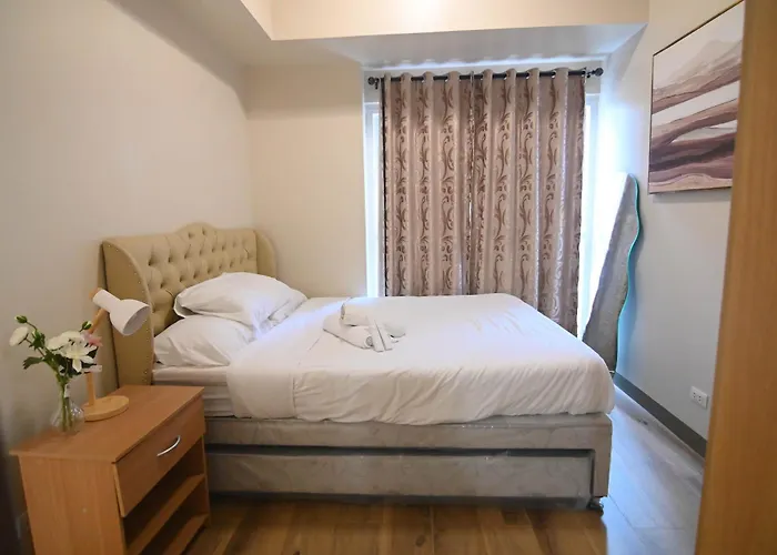Kuya Awens Staycation 4*