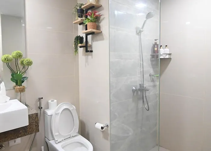 Kuya Awens Staycation Aparthotel 4*