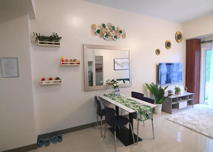 Aparthotel Kuya Awens Staycation Manila
