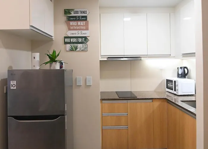 Aparthotel Kuya Awens Staycation 4*