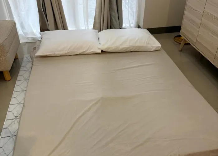 Kuya Awens Staycation Manila